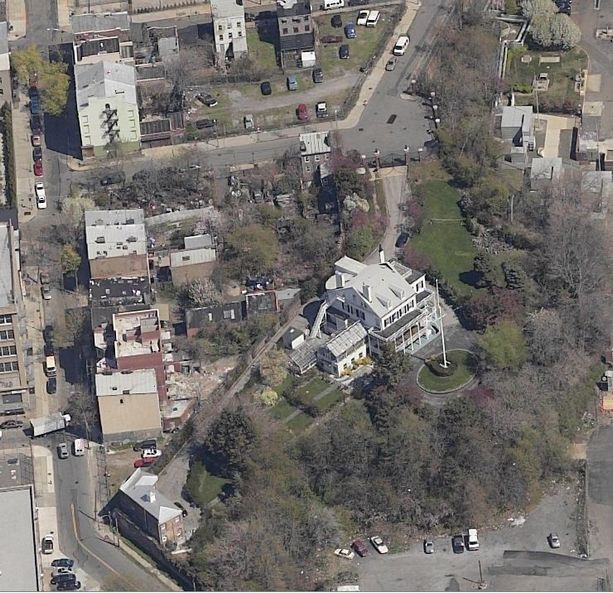 Former residence of the commandant of the Brooklyn Navy Yard: Former residence of the commandant of the Brooklyn Navy Yard -  little str